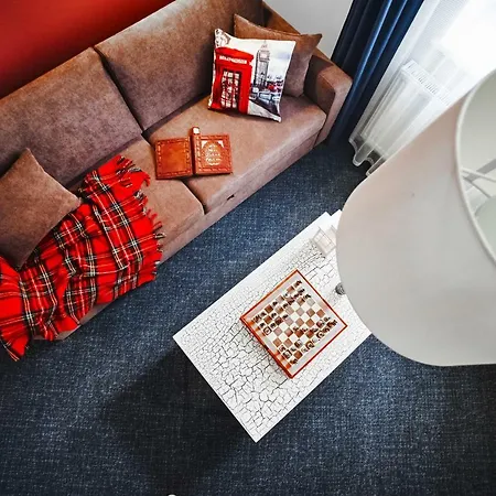 Hotel Sherlock Holmes Boutique Lviv