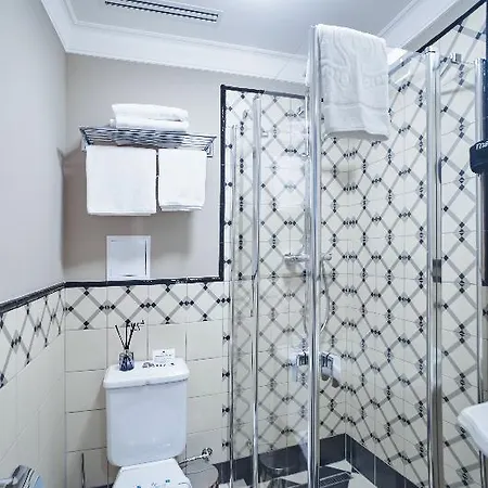 Sherlock Holmes Boutique Hotel 3*