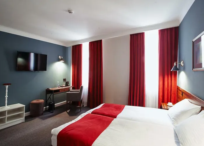 Sherlock Holmes Boutique Hotel 3*