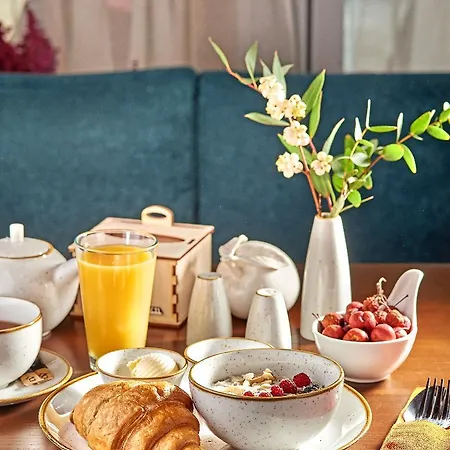 Sherlock Holmes Boutique 3*