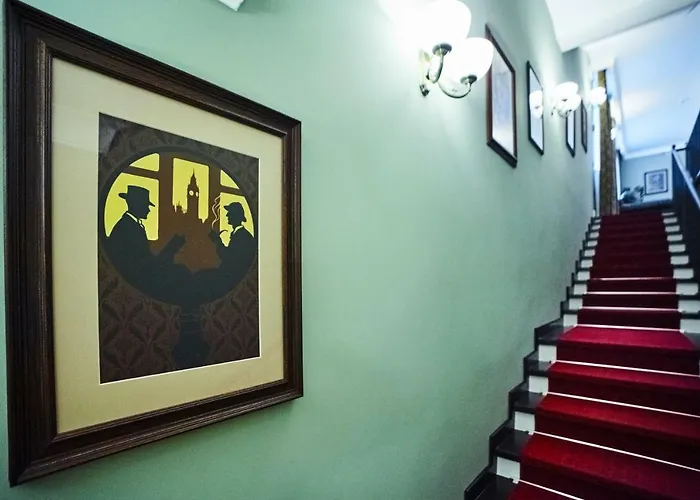 Sherlock Holmes Boutique 3*