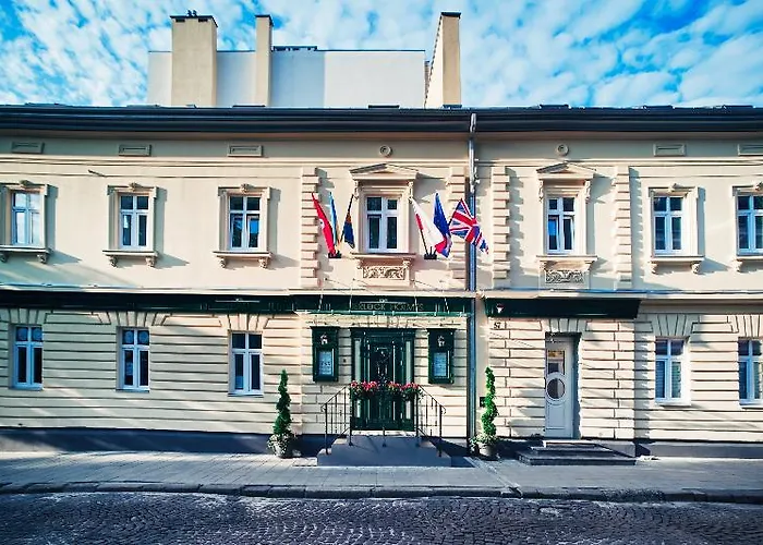 Sherlock Holmes Boutique 3*